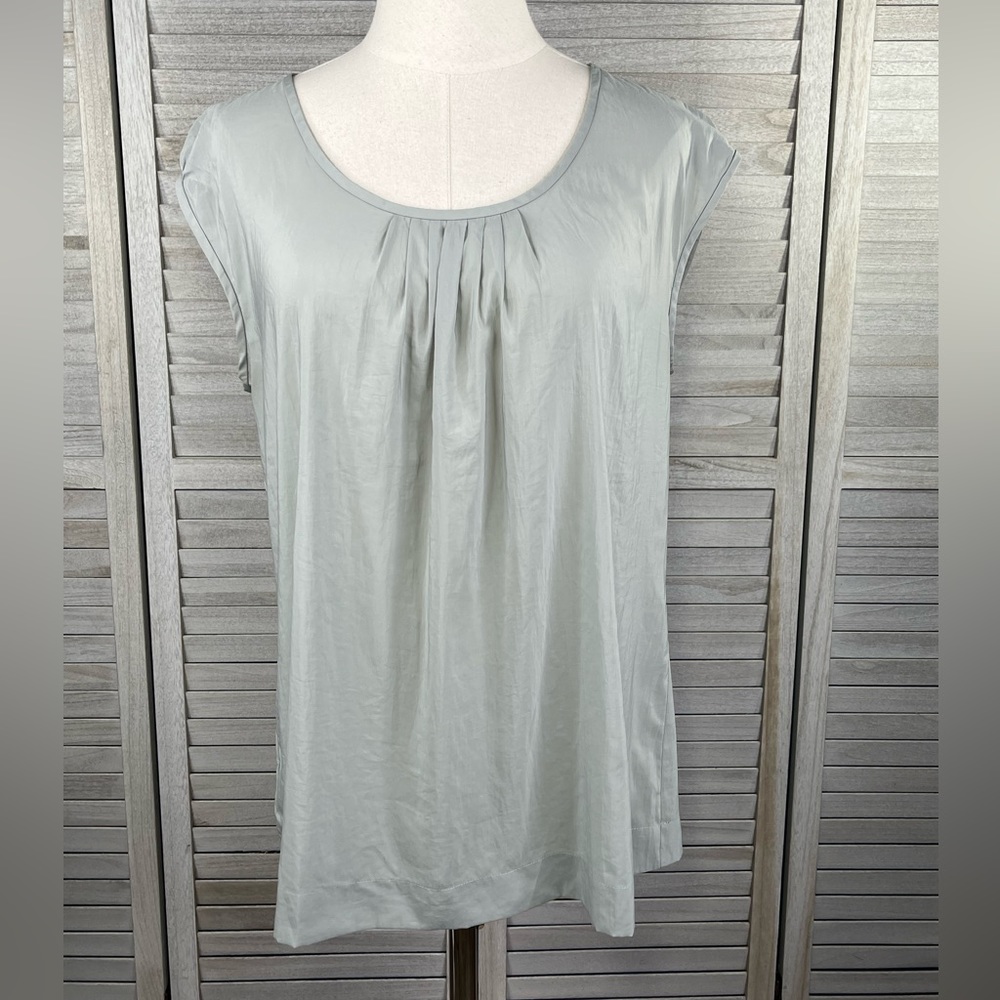 LOFT Silky Cap Sleeve Tee w Pleated Bust Light Sage Green-Large